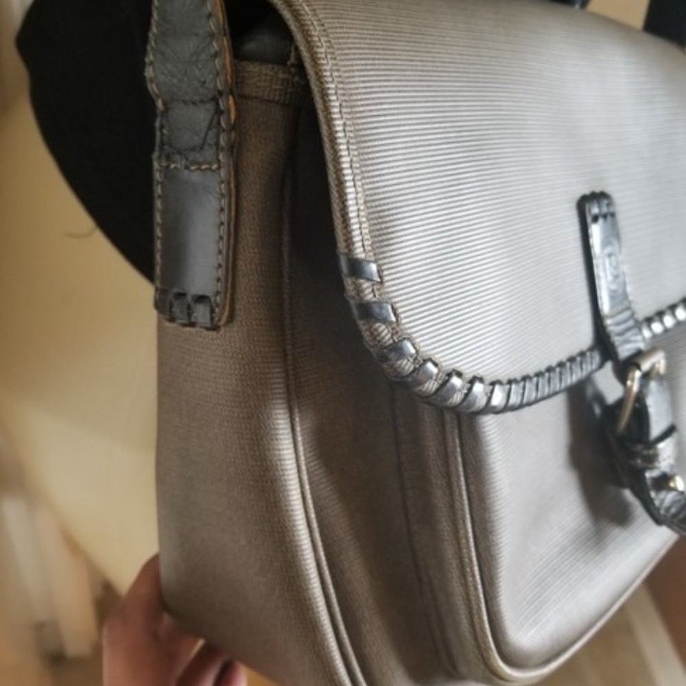 Fendi Rare Vintage Stitched cross body bag - Picture 6 of 14